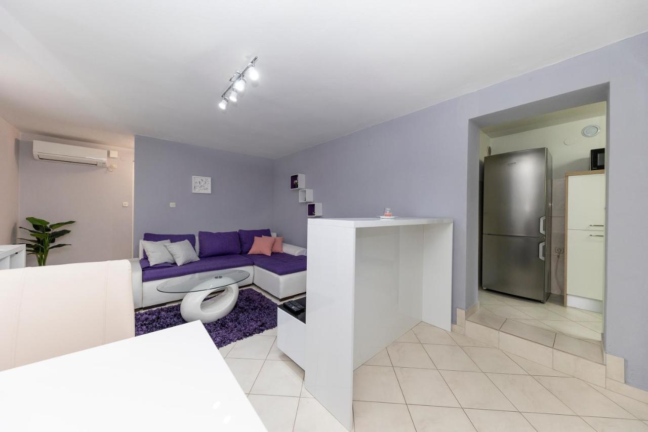 Happy Home Apartment Zara Esterno foto